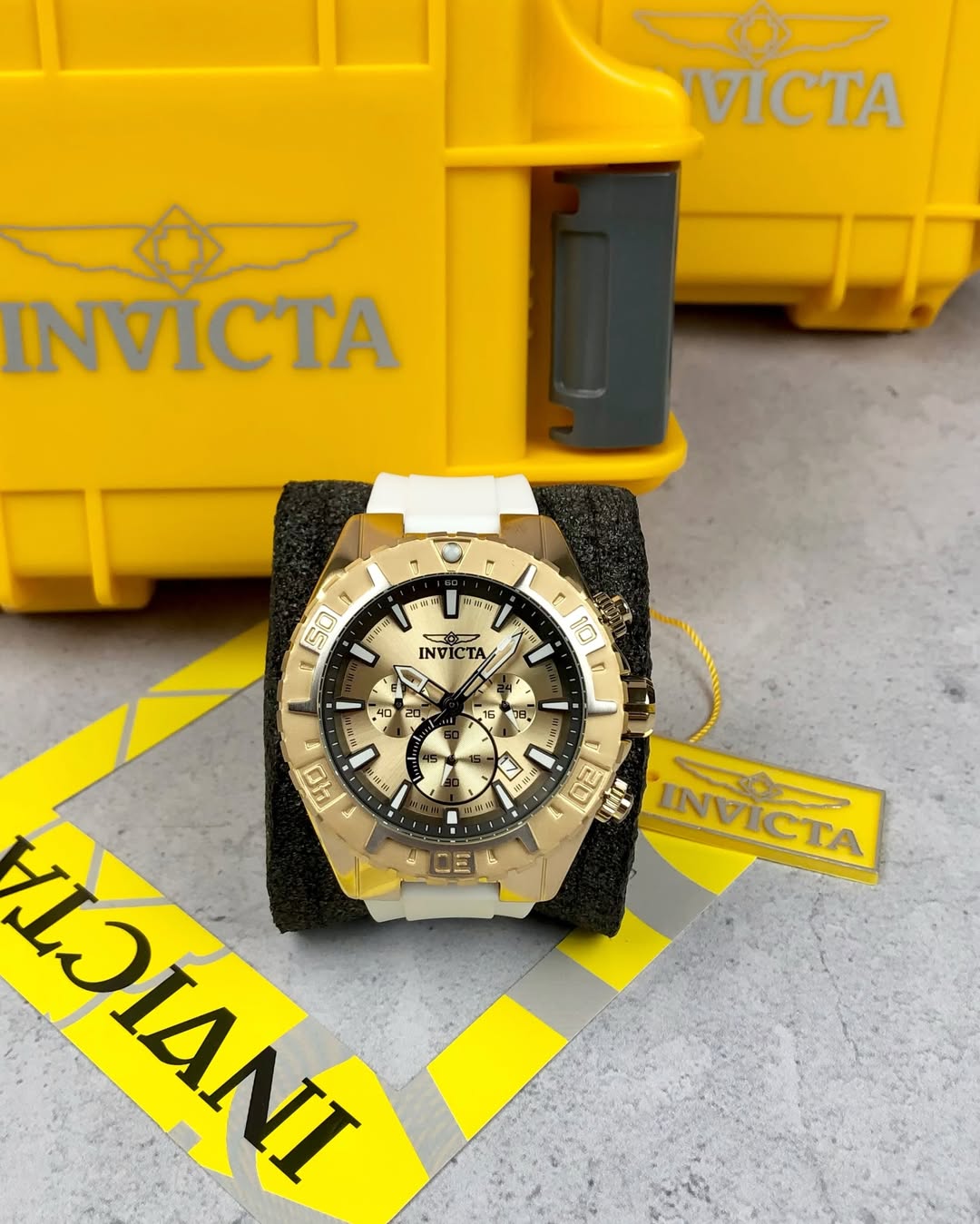 Reloj Invicta Aviator 37636 Blanco-Dorado