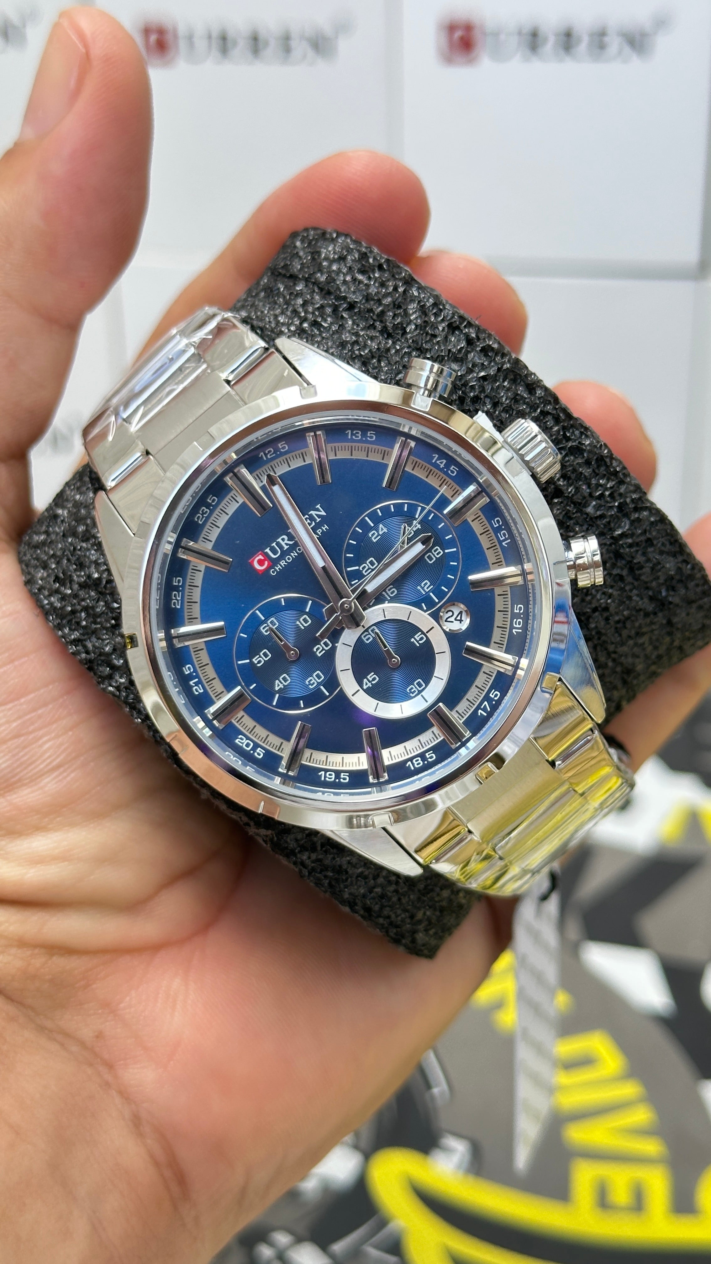 Curren 8355 Plata-Azul para hombre, Acero Inoxidable-Resistente al agua