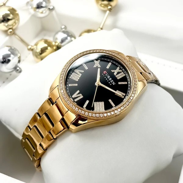 Reloj Curren 9088-Dorado-Negro para Mujer – Acero Inoxidable y Resistente al Agua