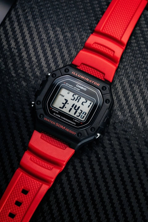 Reloj Casio Deportivo Rojo W-218H + Hawas Fire 100 ml — Rasasi