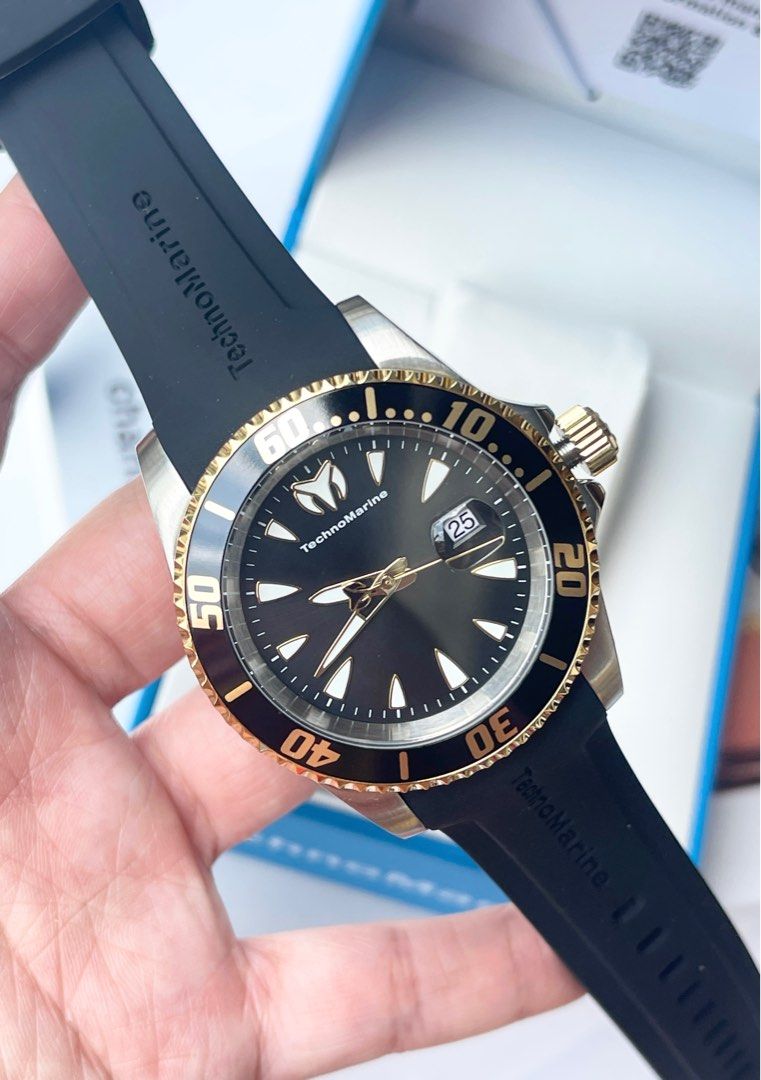 Reloj Technomarine Manta para hombre - 42 mm. Plateado. Negro (22014)